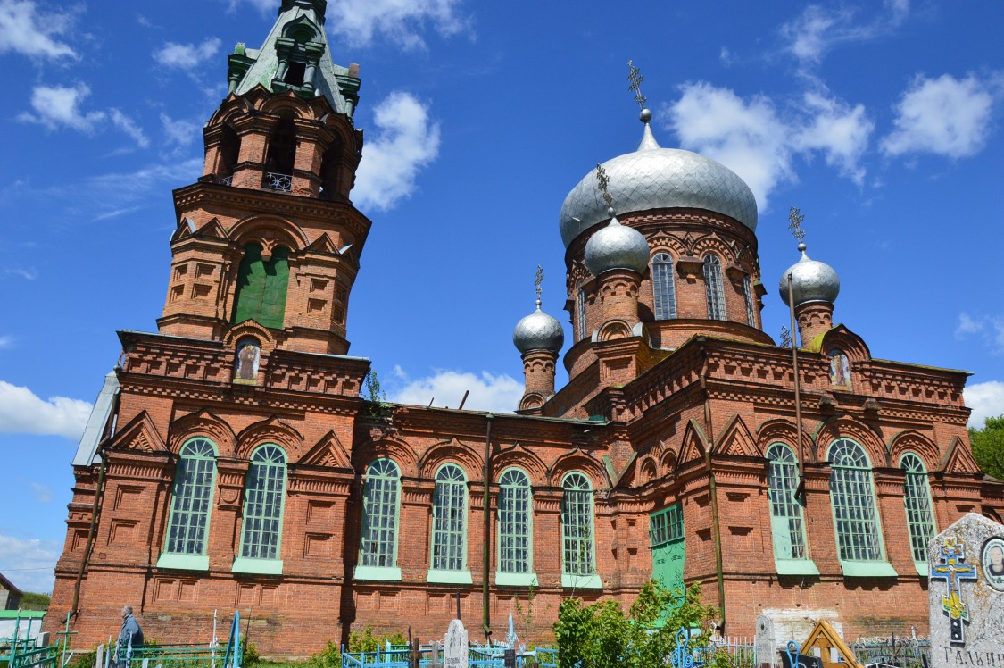 Храм Архангела Михаила.