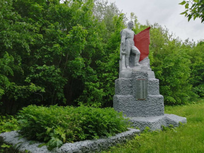 Братская могила воинам Советской Армии, погибшим в период Великой Отечественной войны 1941 – 1945 гг.